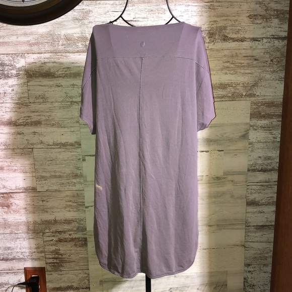 Lululemon lavender purple top slit sides active wear everyday wear size … - Picture 4 of 8